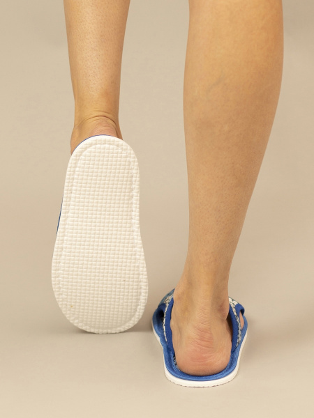 b235b0bc-7b9d-42b0-afc4-1e0c33e37451